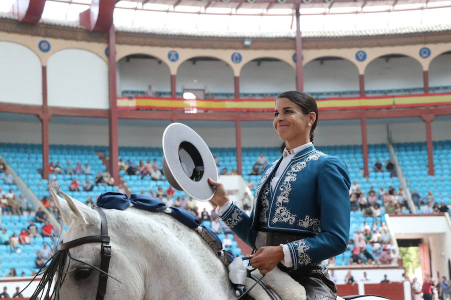 Fotos: Corrida de rejones en la Plaza de Toros de León