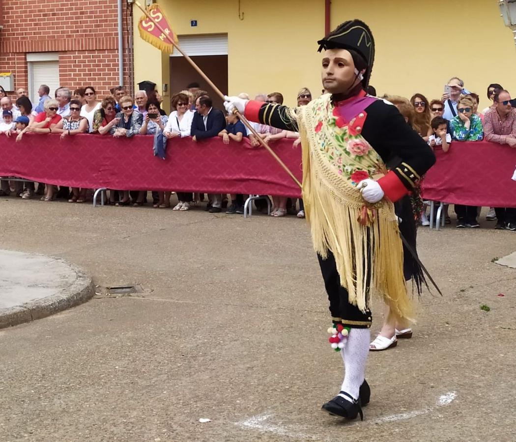 Fotos: Laguna de Negrillos celebra el Corpus de la mano de San Sebastián