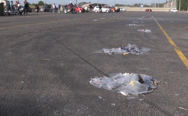 Galería. Estado actual del parking del área deportiva de Puente Castro. 