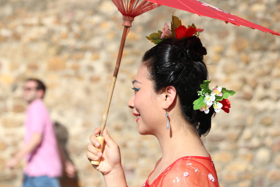 Fotos: el &#039;Día de la doble A&#039; con el desfile Dragón y Danza en León