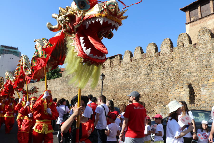 Fotos: el &#039;Día de la doble A&#039; con el desfile Dragón y Danza en León