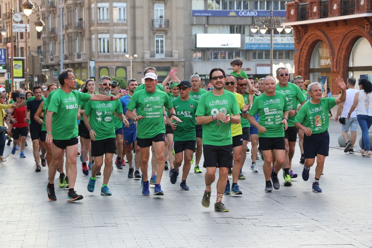 Fotos: La carrera A Santiago Contra el Cáncer, en León