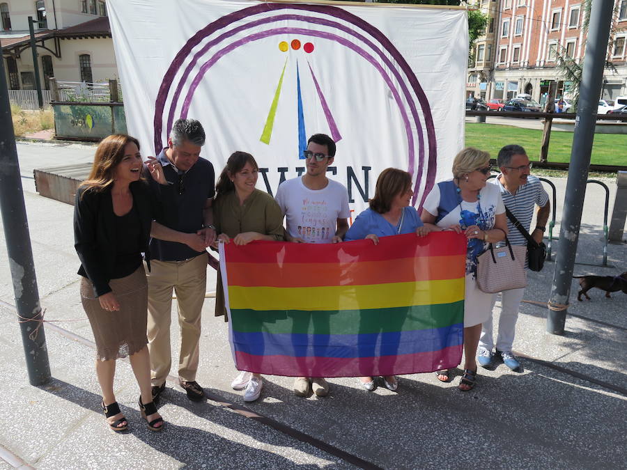 Fotos: Inicio de la Semana del Orgullo en León