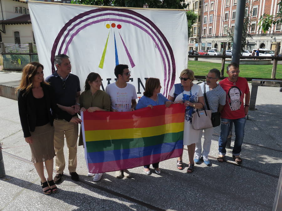 Fotos: Inicio de la Semana del Orgullo en León