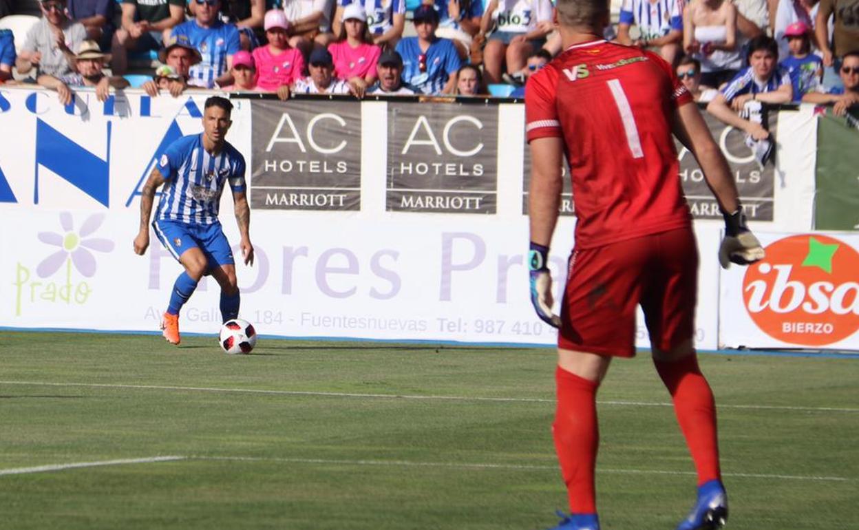 Un lance del partido disputado en El Toralín.