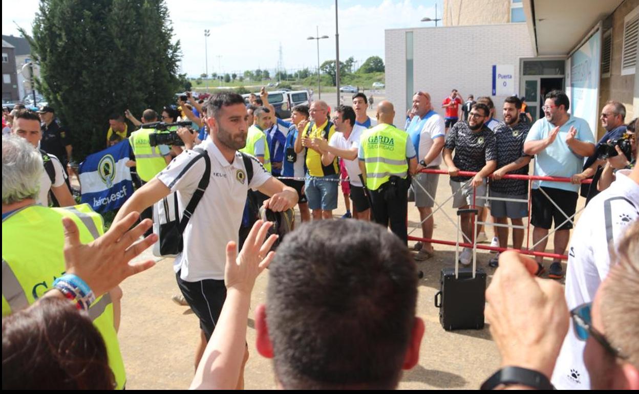 Benja Martínez, delantero del Hércules, llega al Toralín.