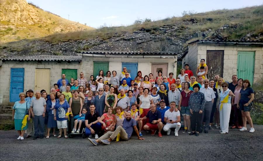 Foto de familia de la celebración. 
