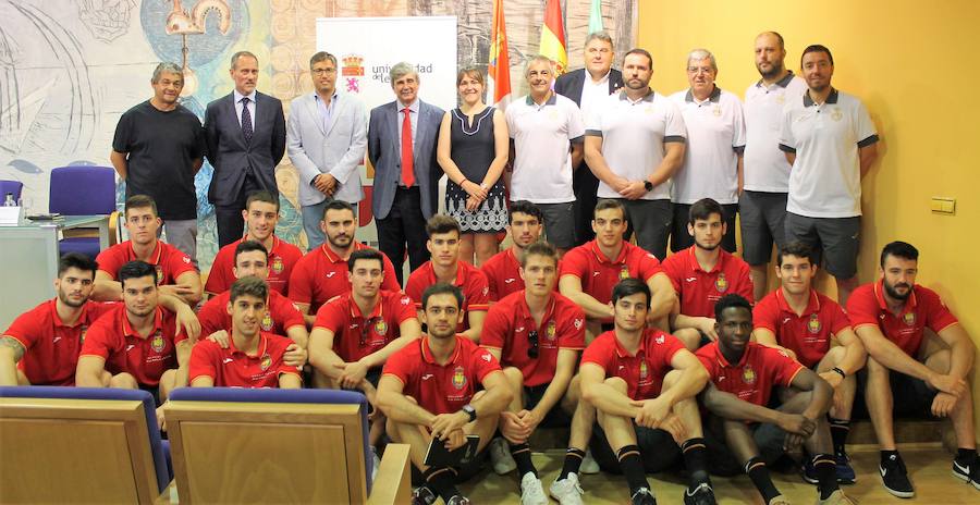 Fotos: Presentación partido internacional de balonmano