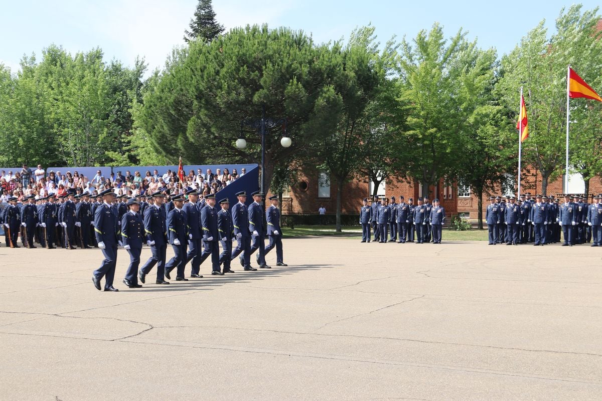 Fotos: Entrega de Reales Despachos