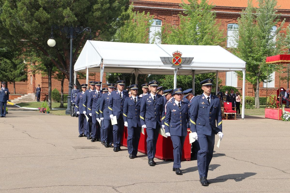 Fotos: Entrega de Reales Despachos