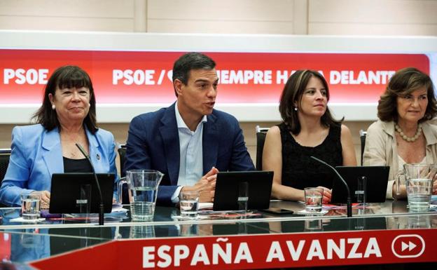 Sánchez se blinda con el aval de la ejecutiva para mantener el rechazo a un Gobierno de coalición
