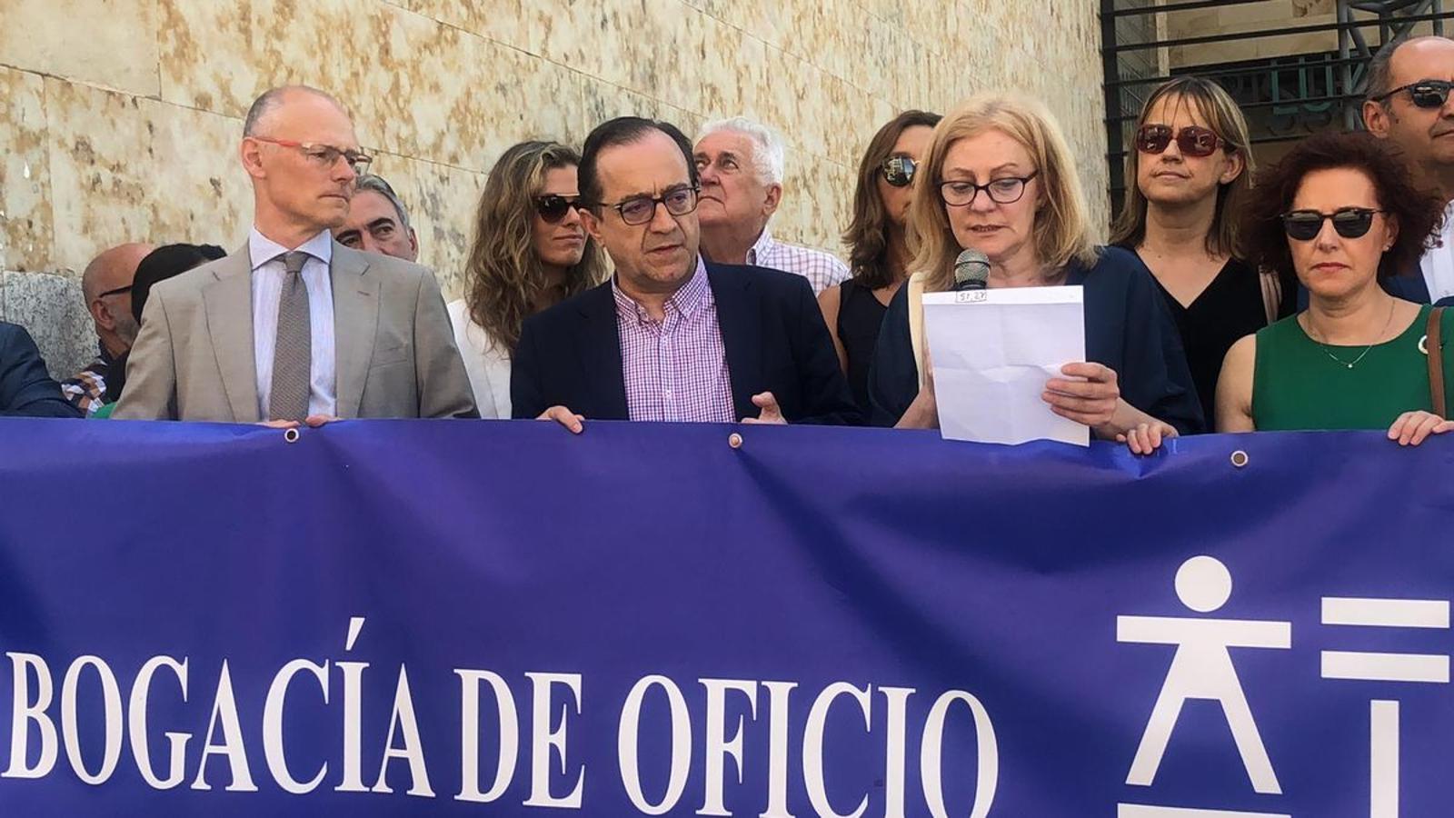 Fotos: Los abogados se reivindican como garantes de la justicia gratuita y piden más reconocimiento