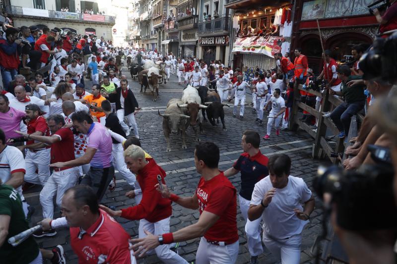 Fotos: Emocionante y peligroso encierro de Núñez del Cuvillo