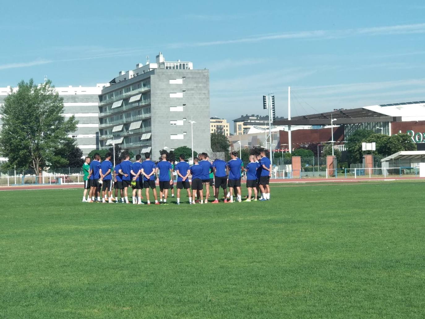 Fotos: Primer entrenamiento de la Ponferradina