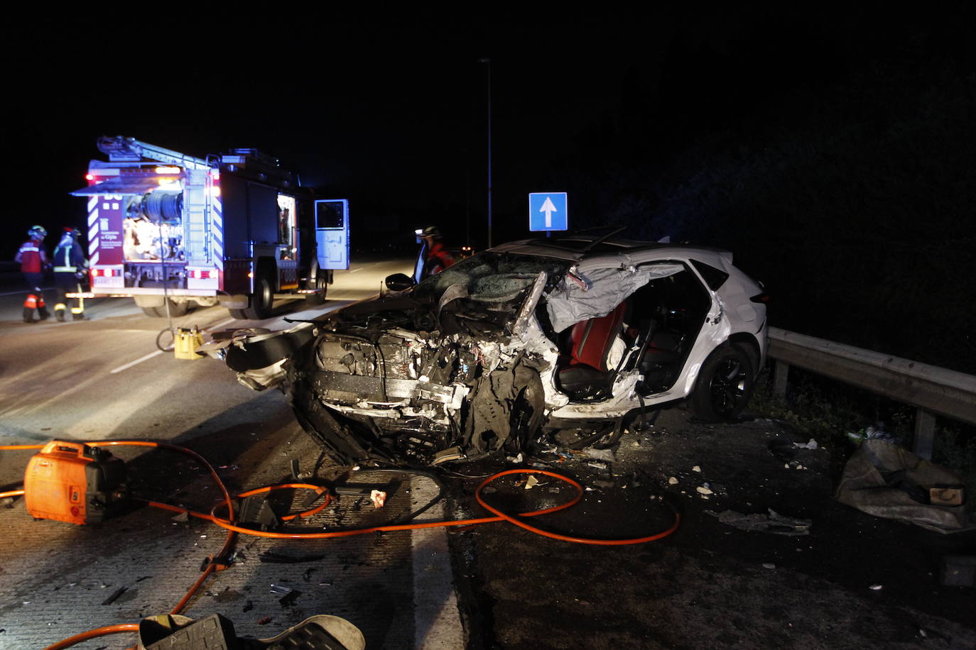 Fotos: Un muerto y cinco heridos en un accidente provocado por un kamikaze en la &#039;Y&#039;