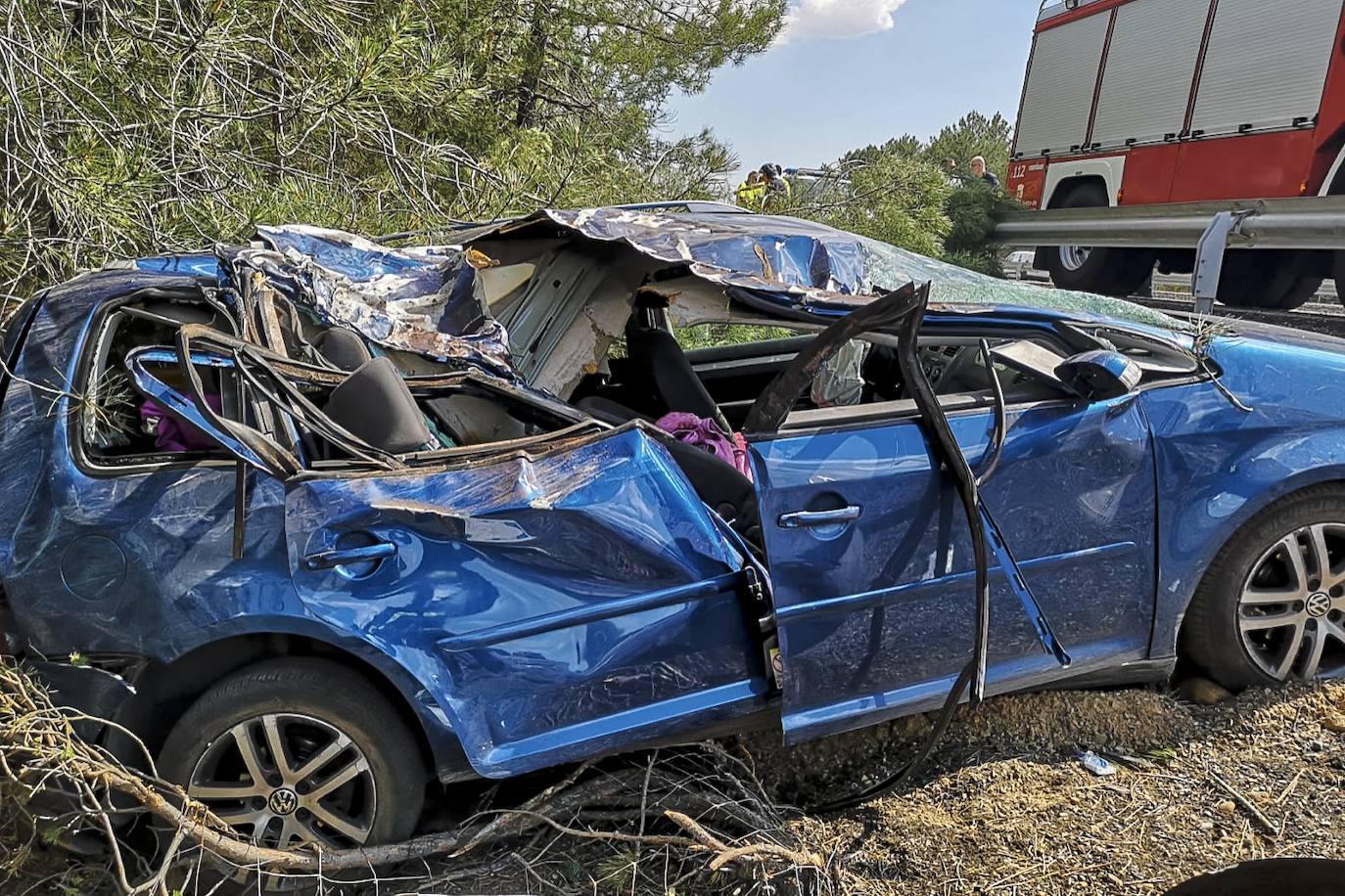 Fotos: Aparatosa salida de vía en la autopista del Huerna