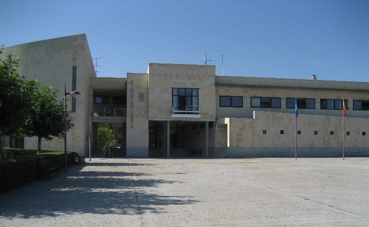 Fachada del Ayuntamiento de San Andrés del Rabanedo. 