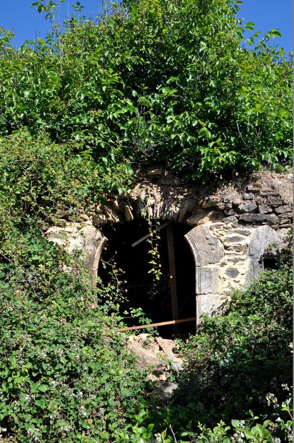 Fotos: Promonumenta acondiciona la Ermita de Robledo de Omaña