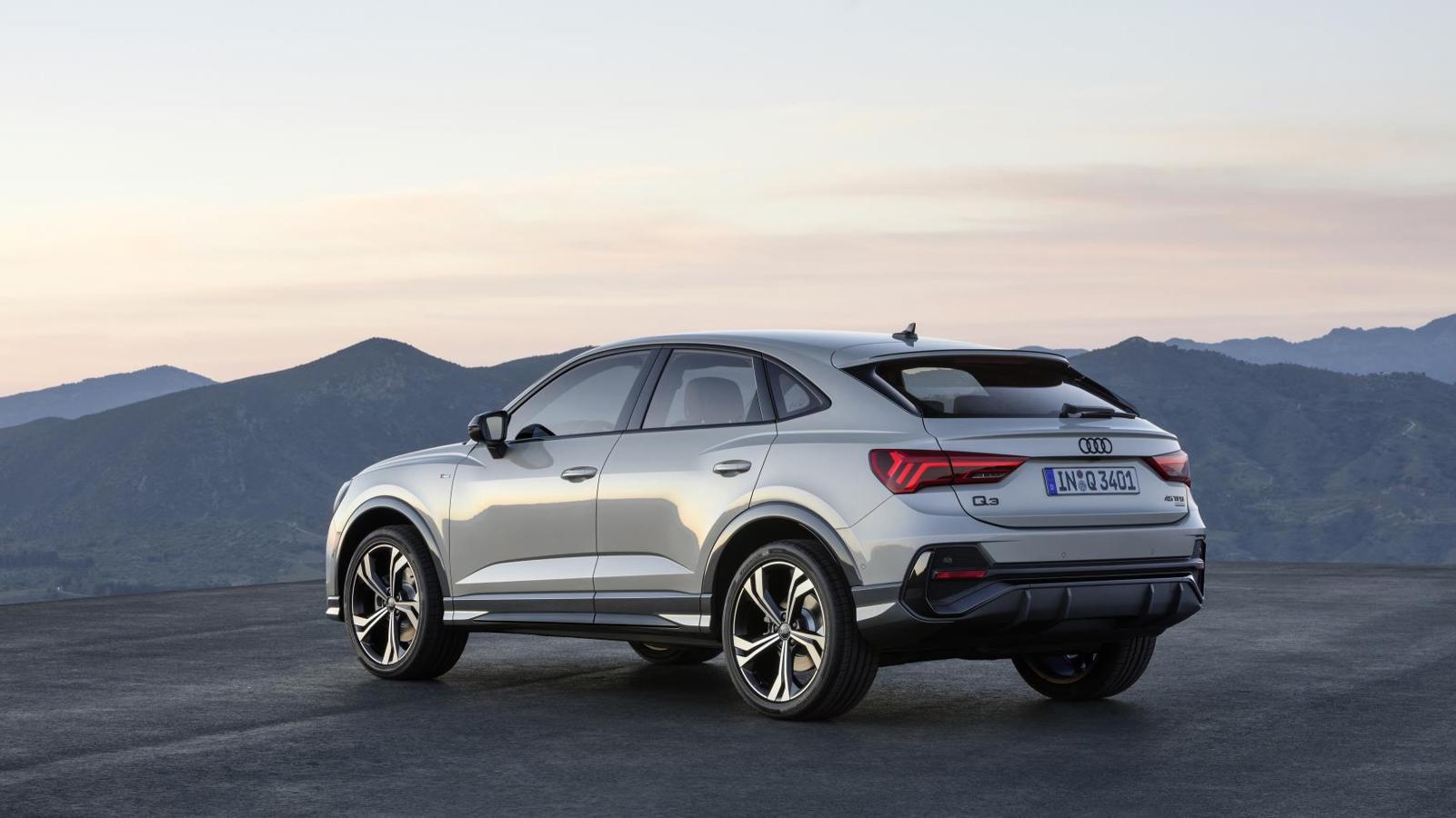 El Q3 Sportback es el primer «crossover» compacto de Audi. Una versión más deportiva, pero con un amplio y funcional habitáculo. El motor más potente desarrolla 230 CV y lleva tracción quattro. A la venta en otoño.