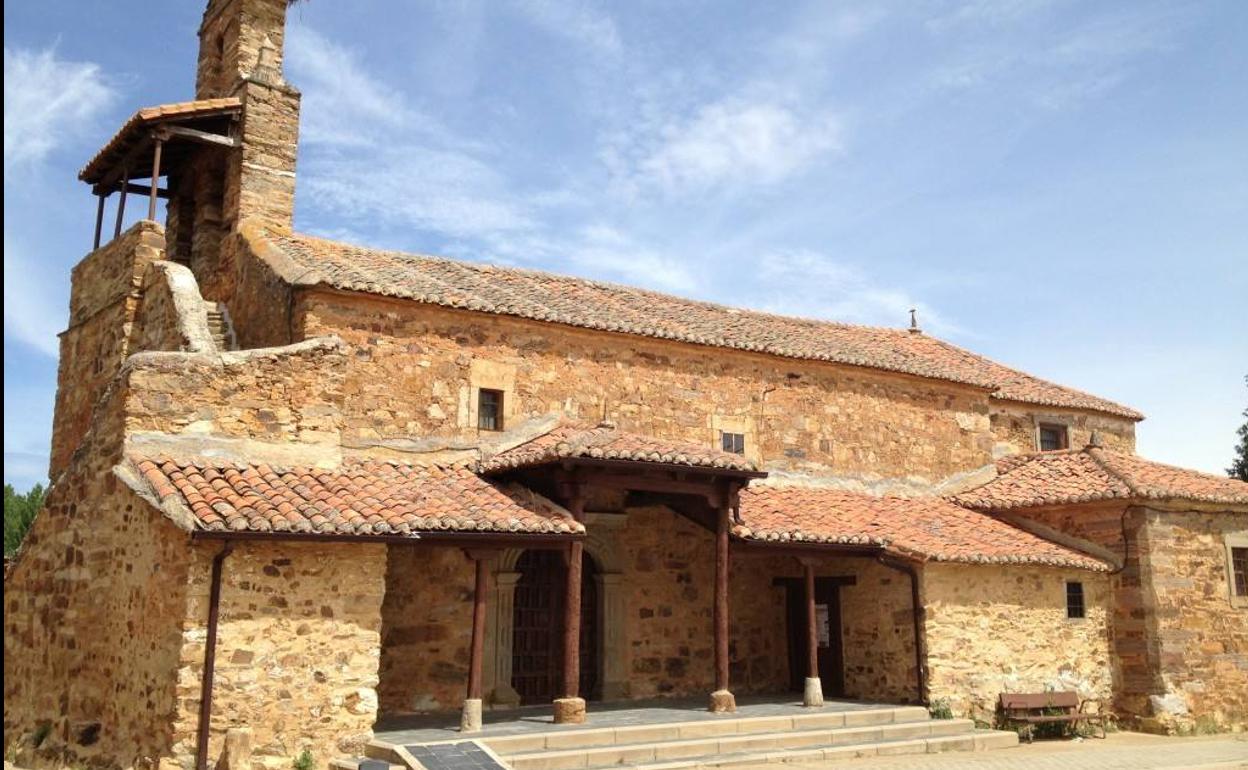 Iglesia de Murias de Rechivaldo (San Esteban). 