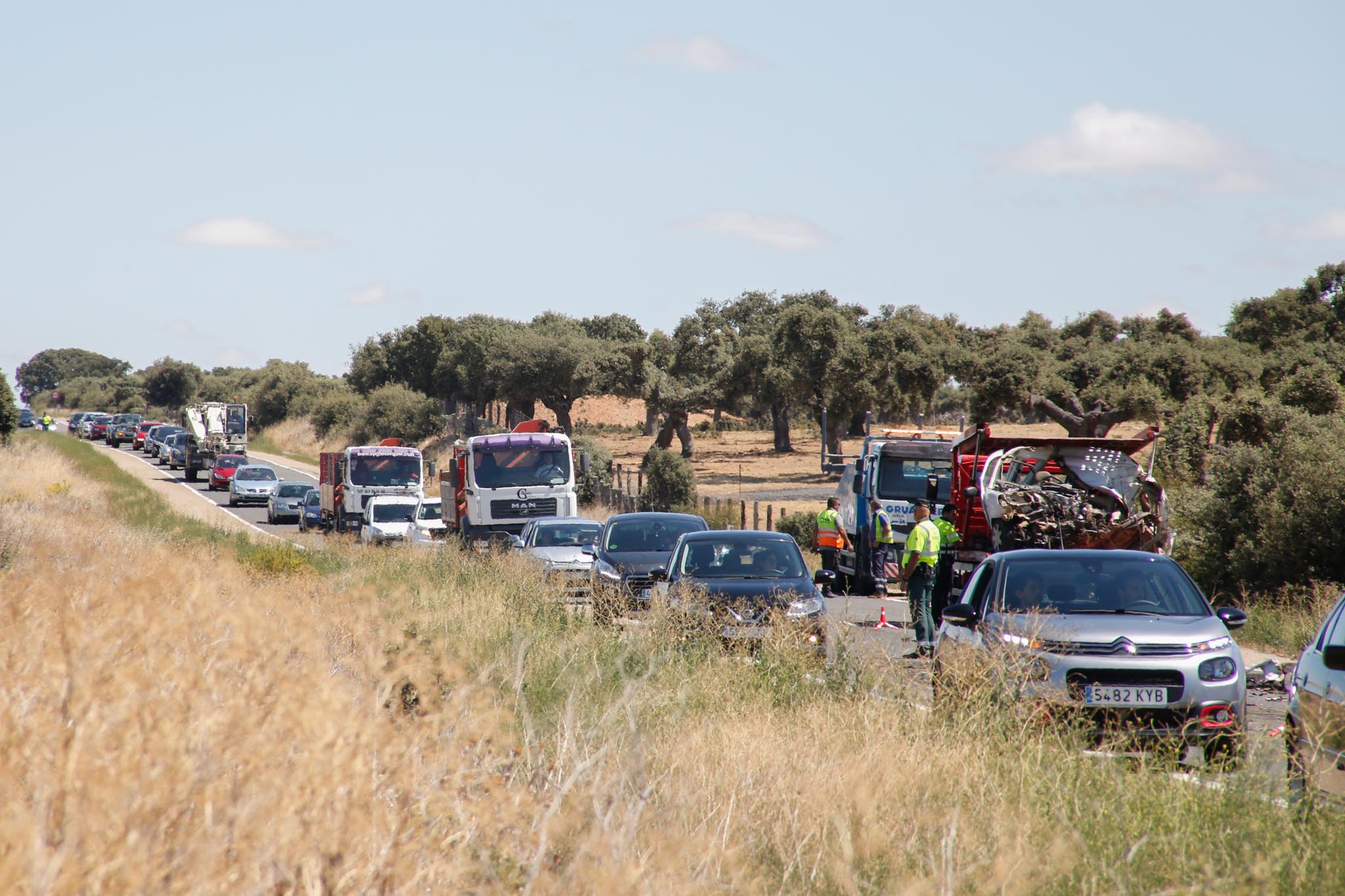 El vehículo en el que viajaba el fallecido quedó completamente destrozado