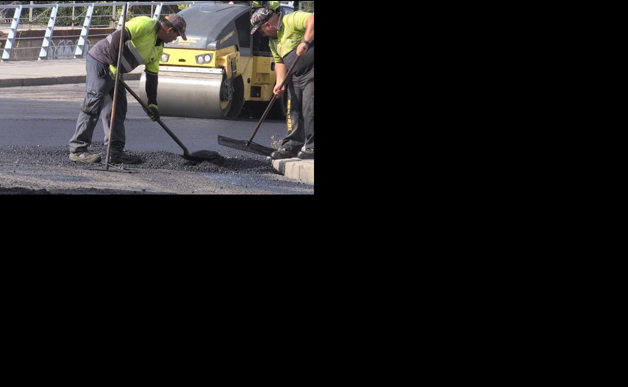 Plan de asfaltado en León.