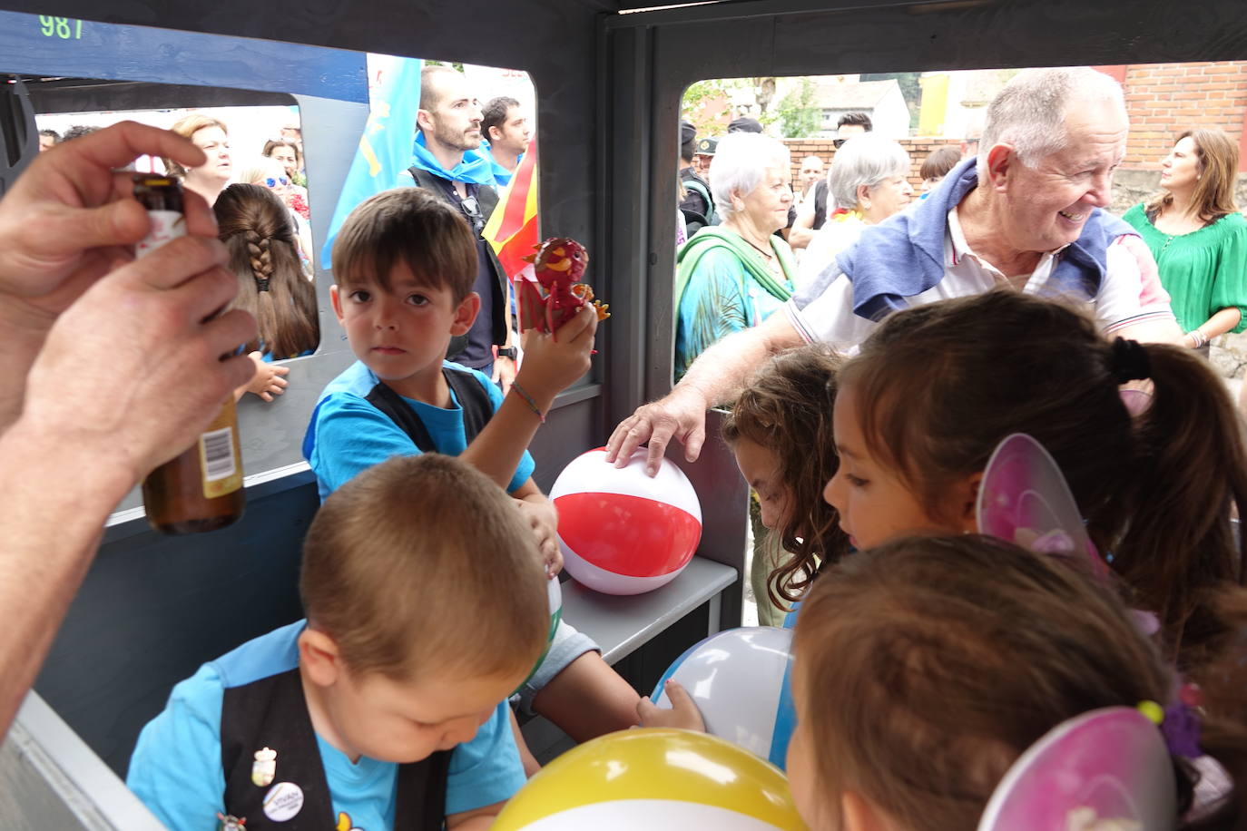 Miles de personas disfrutaron este sábado de la fiesta de las piragüas. ¡Búscate en nuestra galería! 