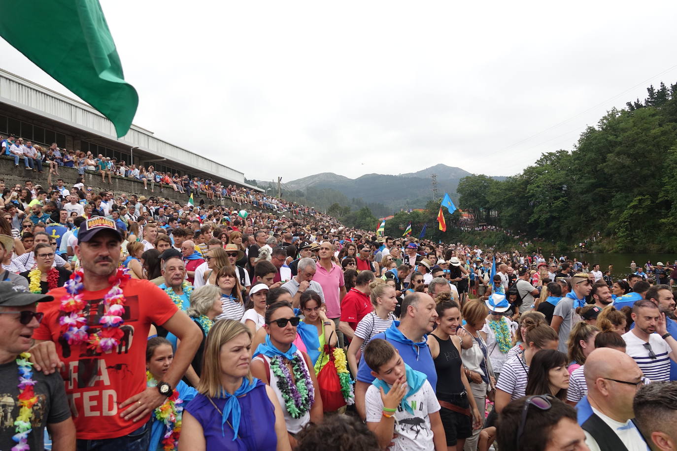 Miles de personas disfrutaron este sábado de la fiesta de las piragüas. ¡Búscate en nuestra galería! 