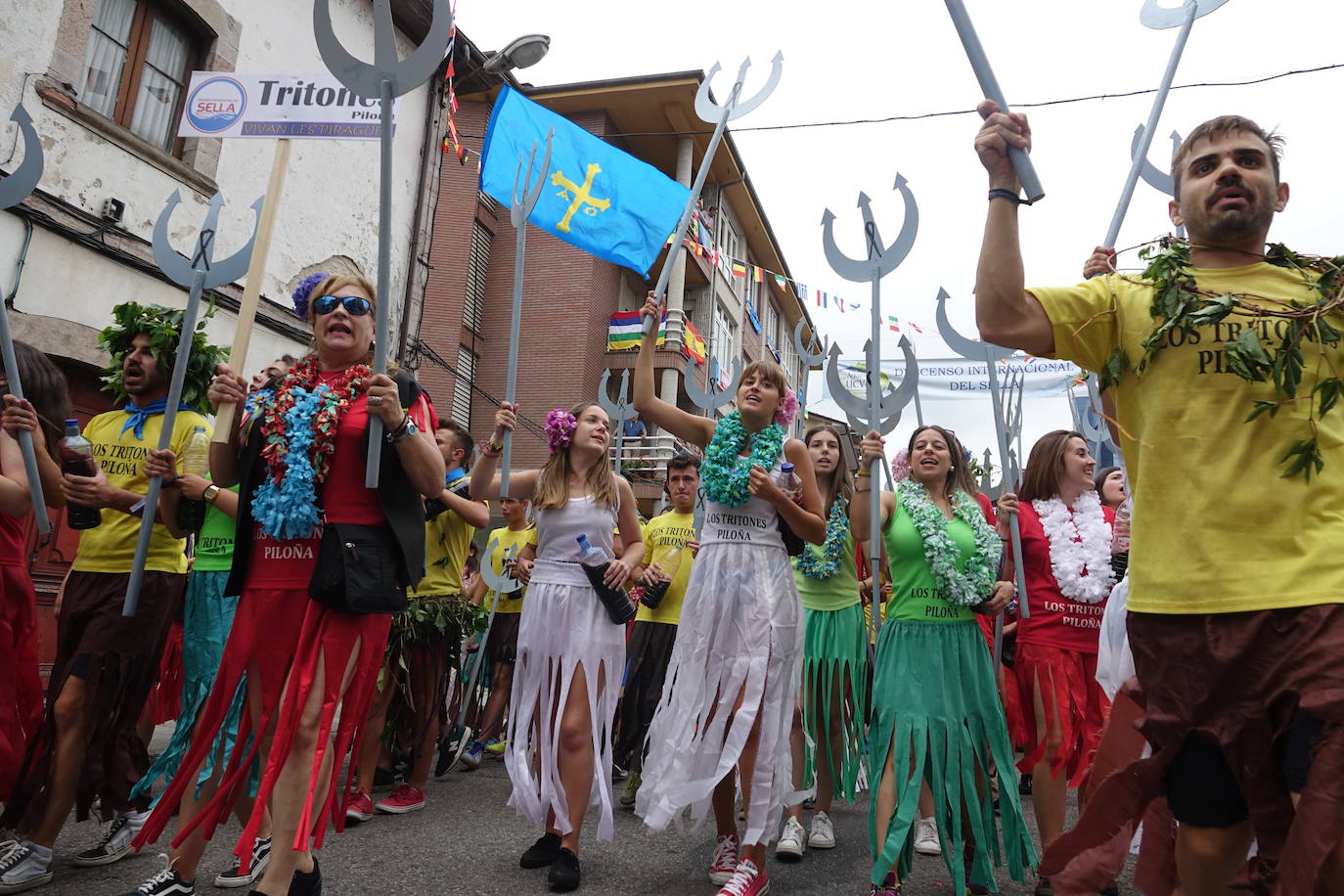 Miles de personas disfrutaron este sábado de la fiesta de las piragüas. ¡Búscate en nuestra galería! 