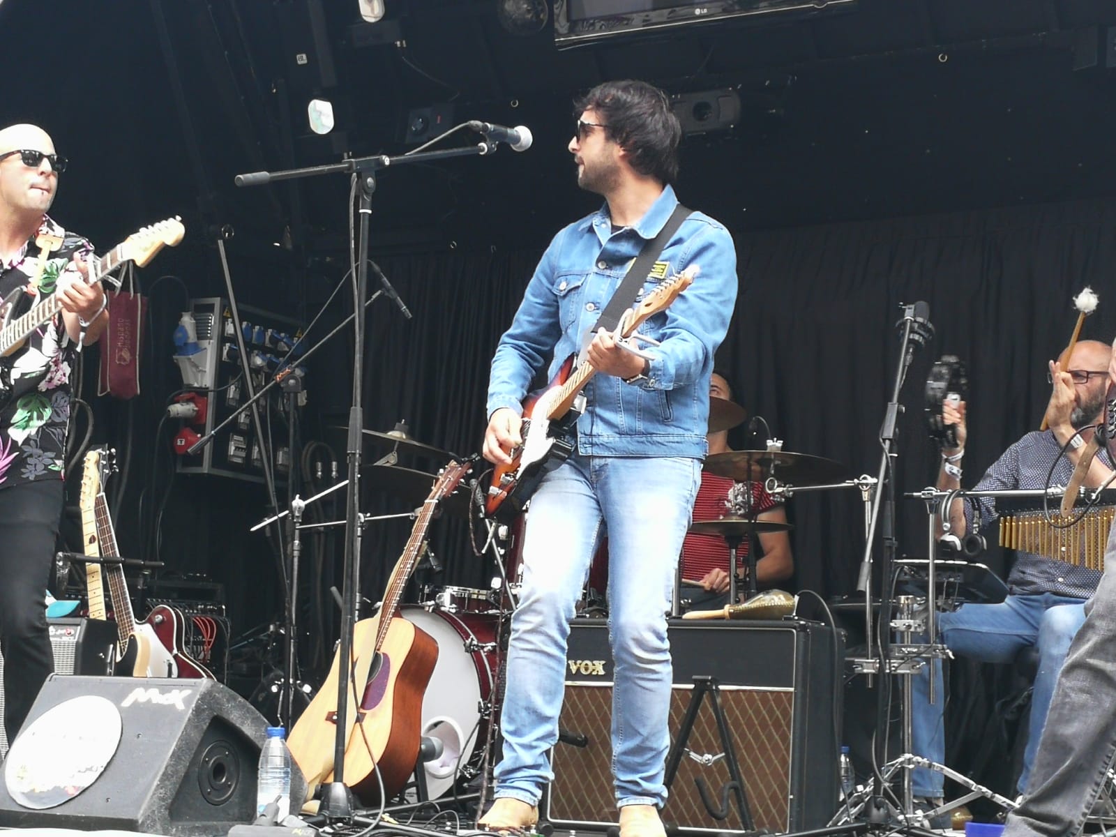 La banda leonesa ha actuado en la Plaza del Trigo de Aranda de Duero tras haber sido incluida en el cartel de este conocido festival.