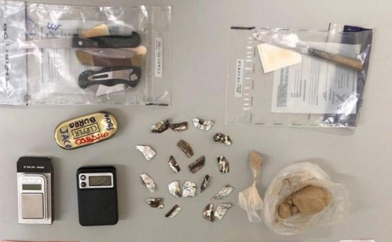 Elementos incautados por la Guardia Civil en esta operación.