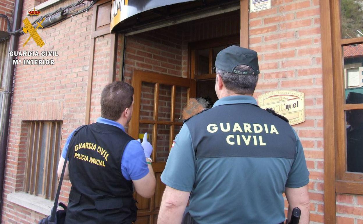 Guardia Civil en Aguilar de Campoo en una foto de archivo. 