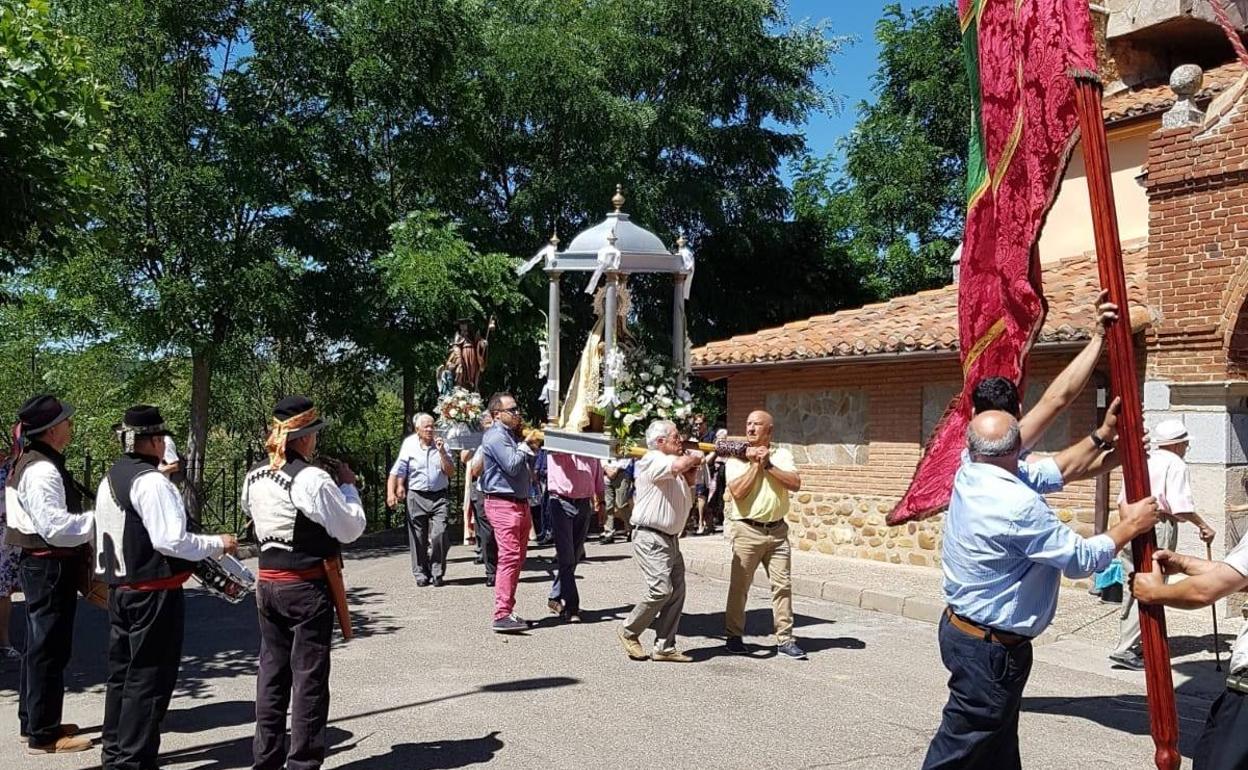 Villasinta y Robledo se visten de gala para celebrar sus fiestas patronales