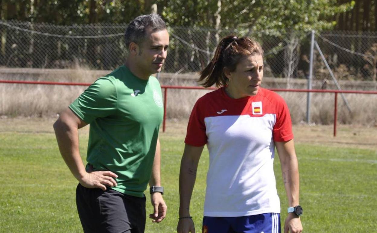 María Casado acerca el rugby 7 a su Coyanza natal