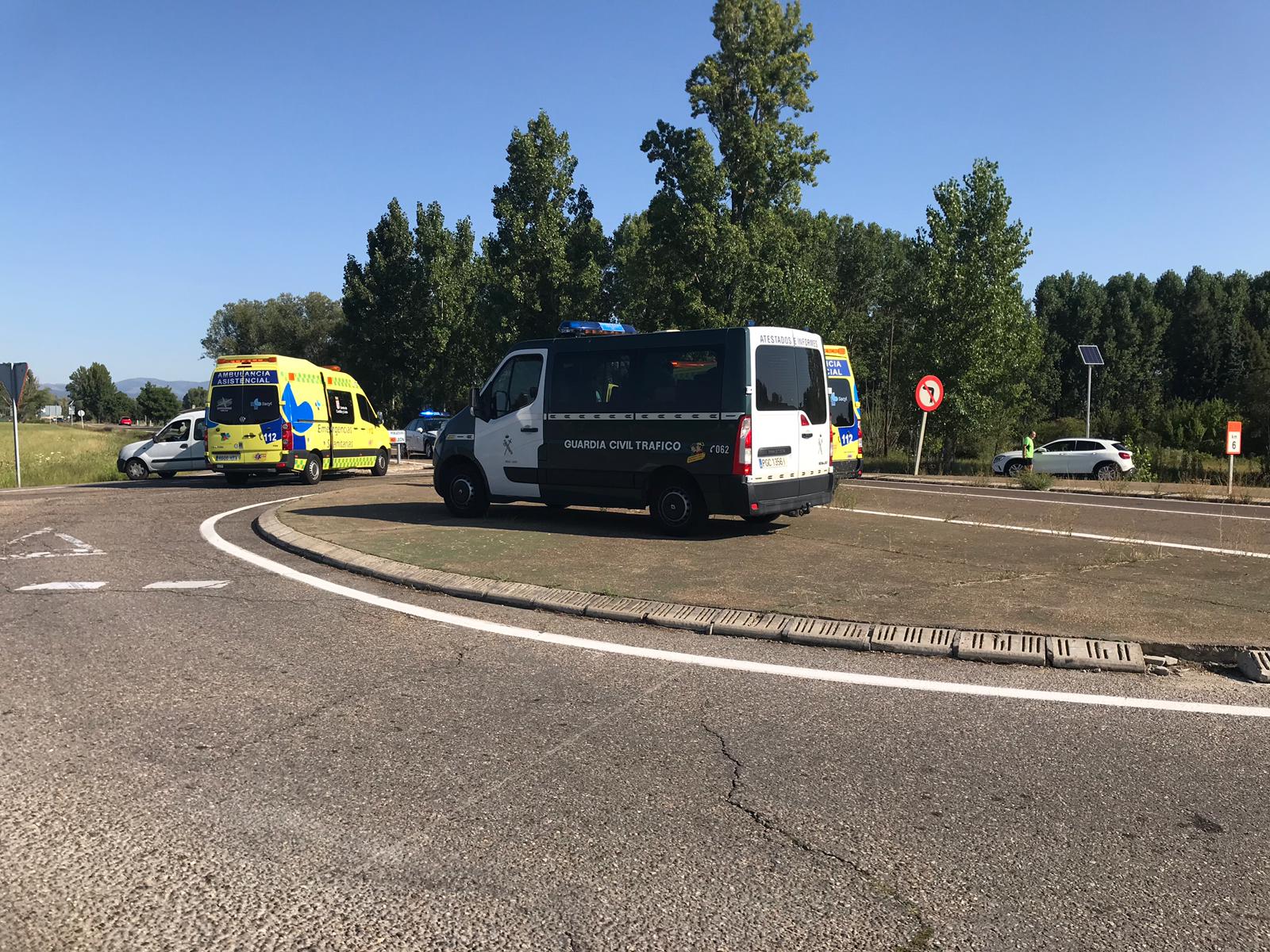 Fotos: Accidente en Sariegos del Bernesga