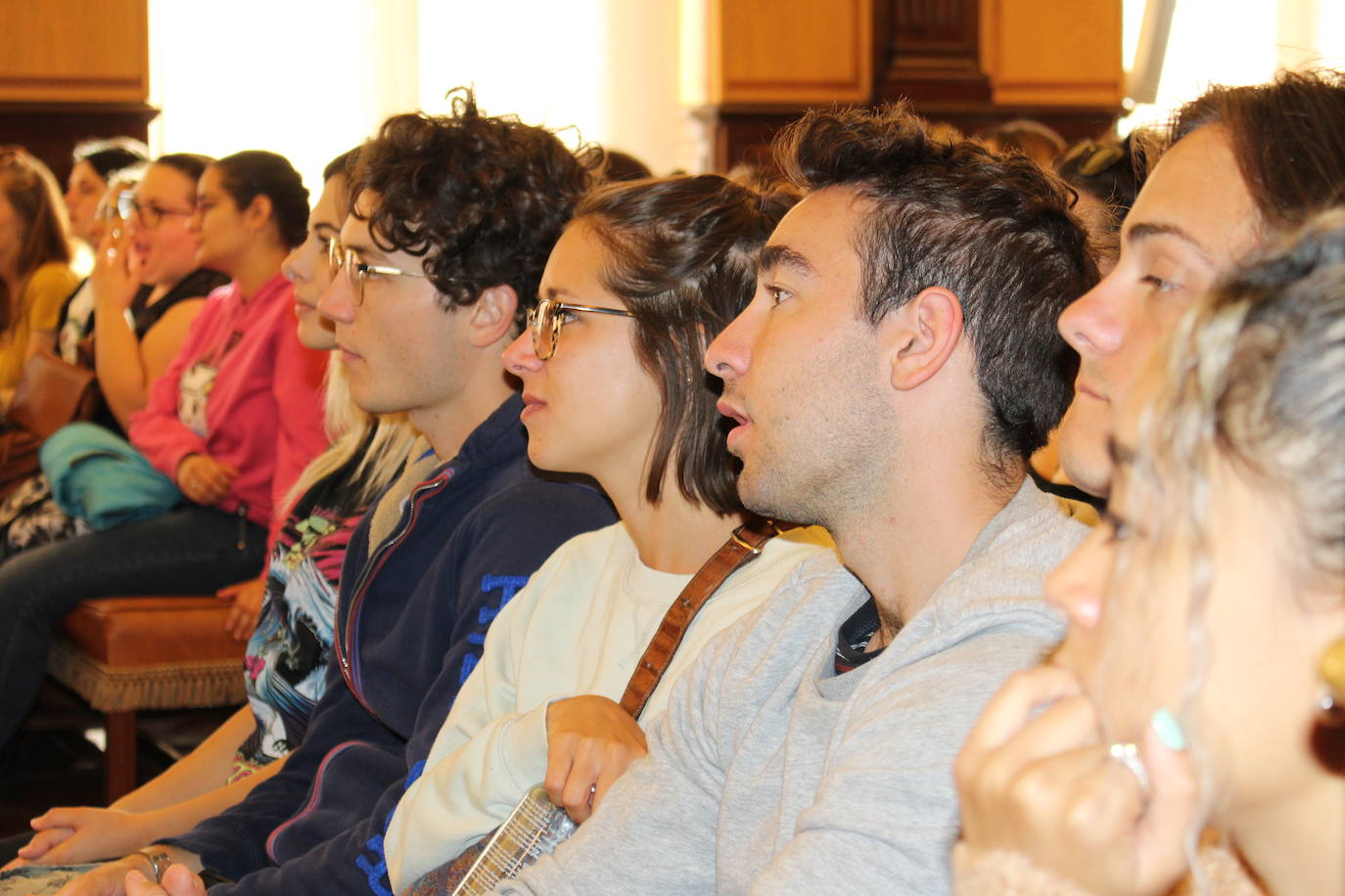 Fotos: El alcalde recibe a los estudiantes internacionales