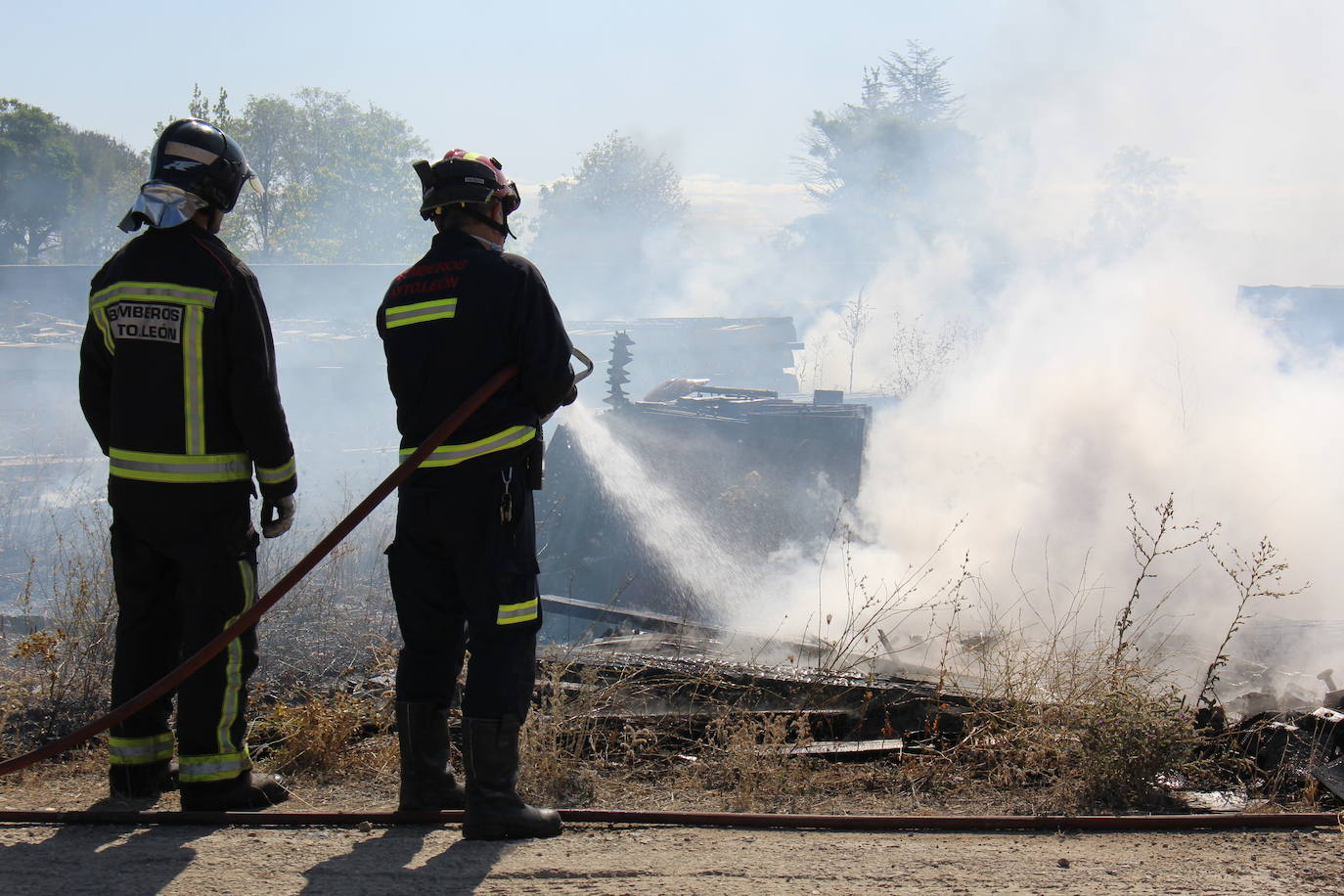 Fotos: Fuego en Trobajo