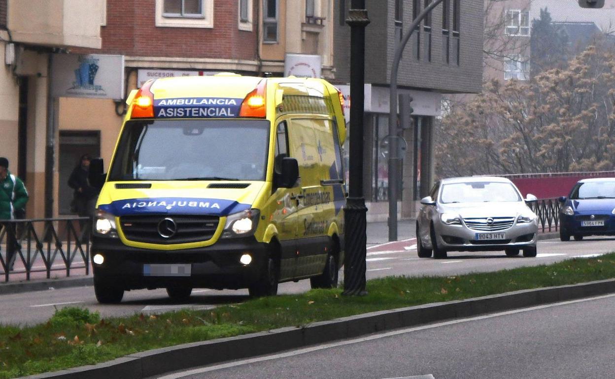 Ambulancia de los Servicios de Emergencia 112.