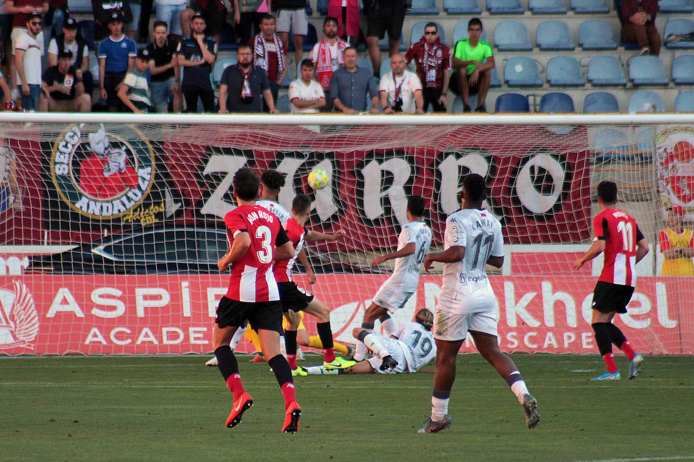 Fotos: La Cultural vence al Bilbao Athletic