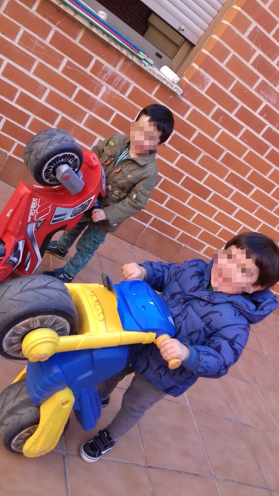 Imagen de un grupo de niños en el Centro Infantil El Álamo.