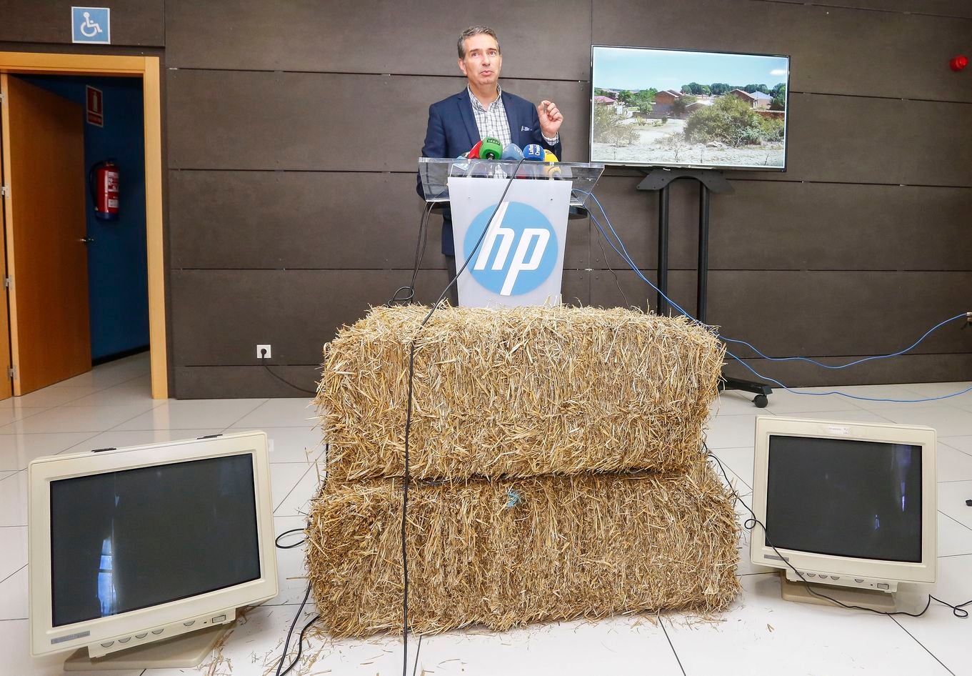 Un instante de la presentación del programa puesto en marcha por HP.