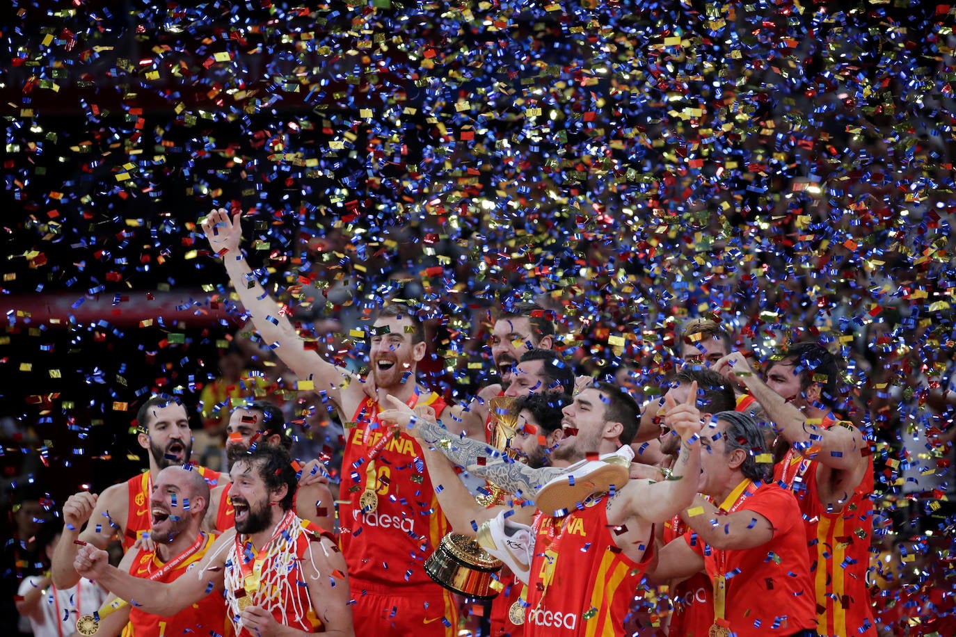 La selección se proclamó campeona del mundo en China tras arrollar a Argentina en la final. 