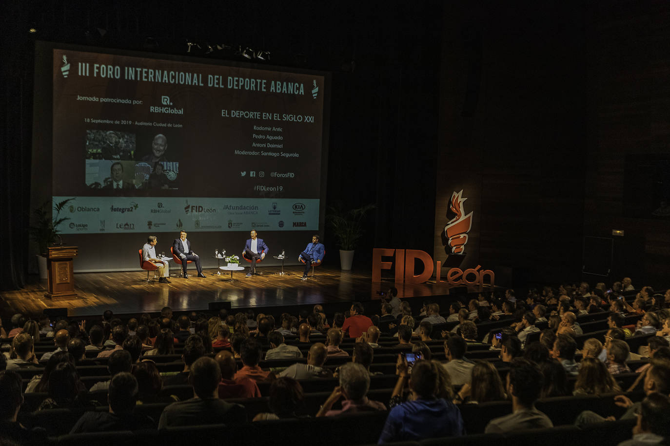 Fotos: Segunda jornada del FID 2019