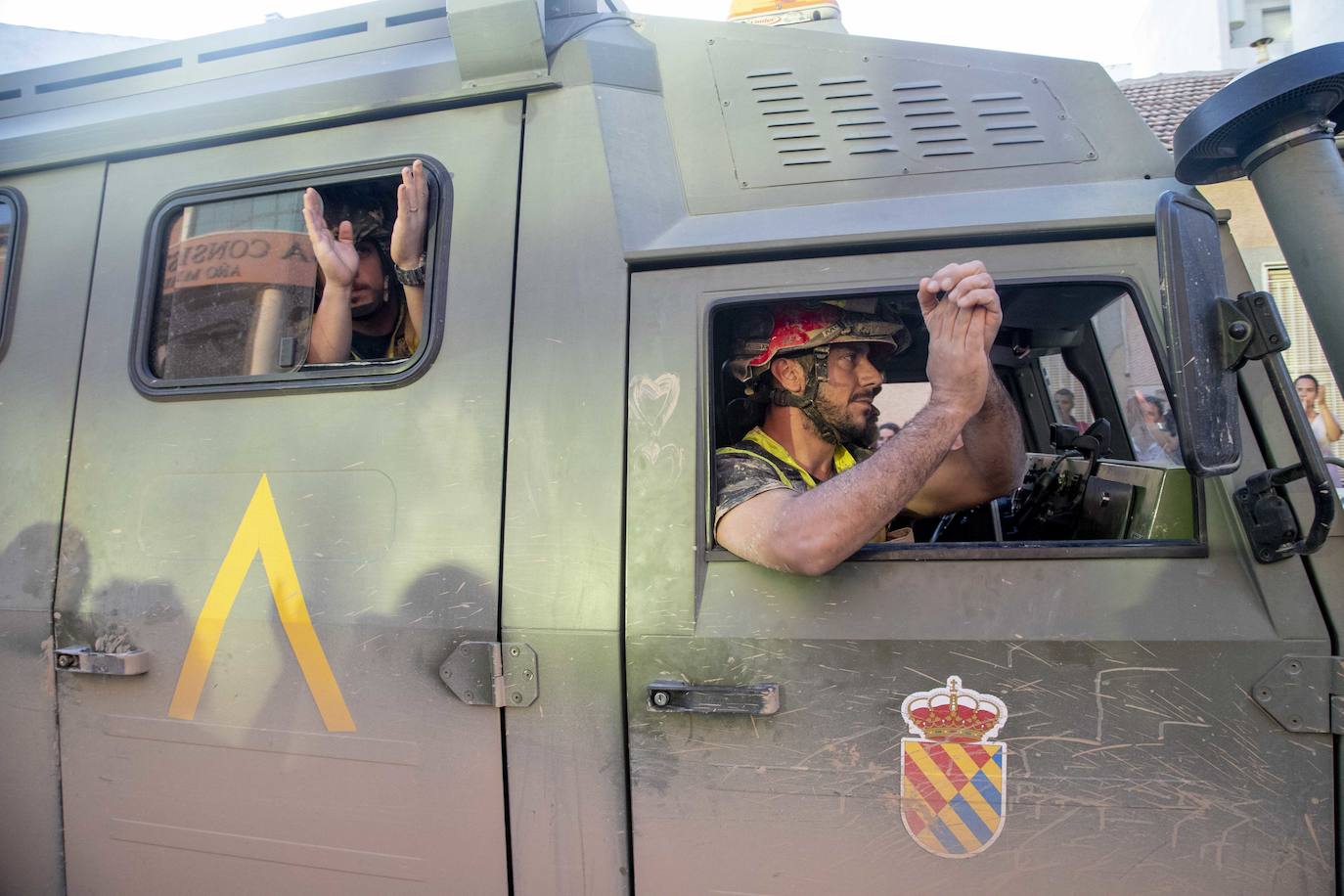 Los 1.400 efectivos y 400 medios materiales que la Unidad Militar de Emergencias (UME) y el resto de las Fuerzas Armadas desplegaron en la Región comienzan el regreso a sus bases tras rebajarse el nivel de emergencia