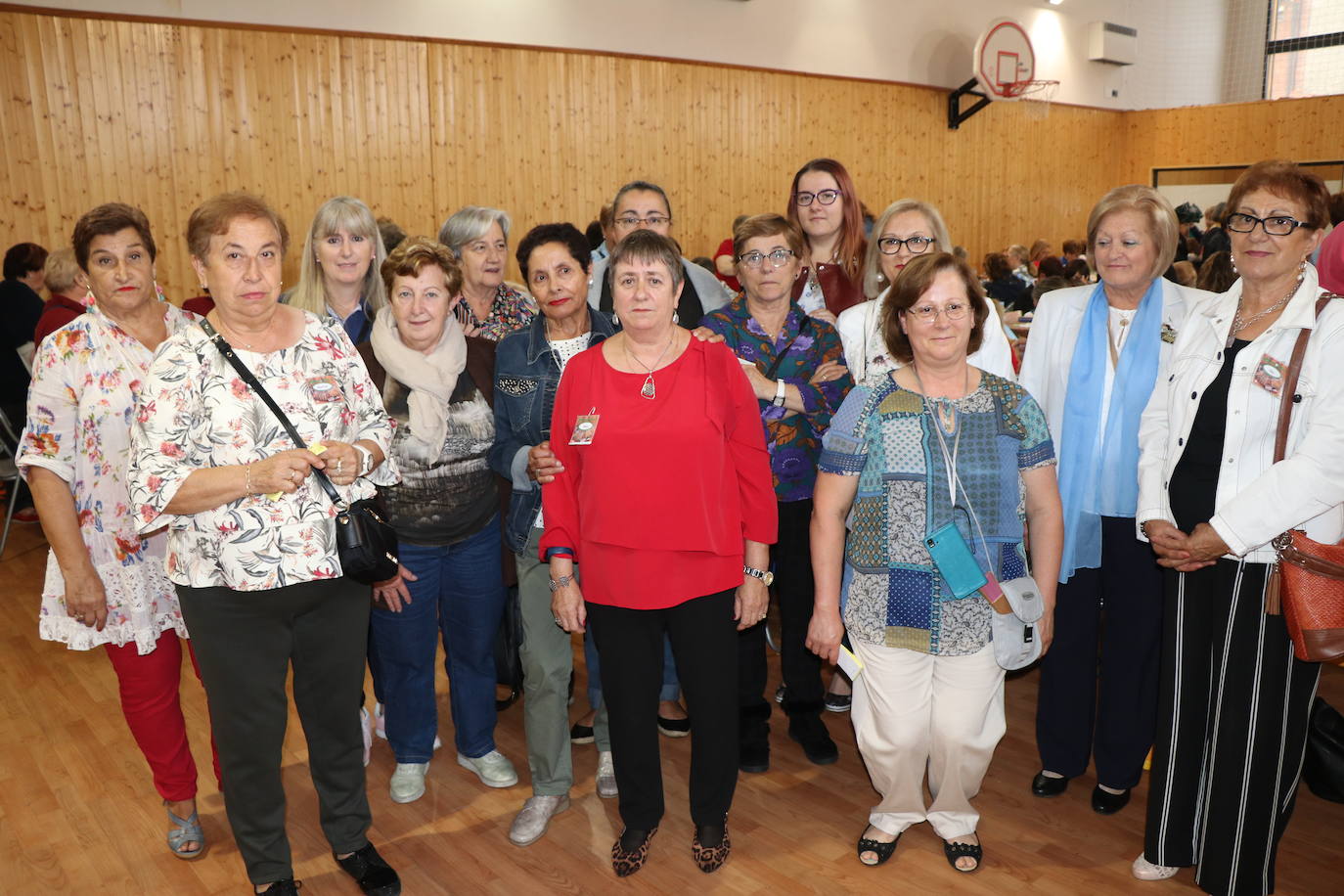 Fotos: Cuatro encuentro de bolilleras en Lorenzana