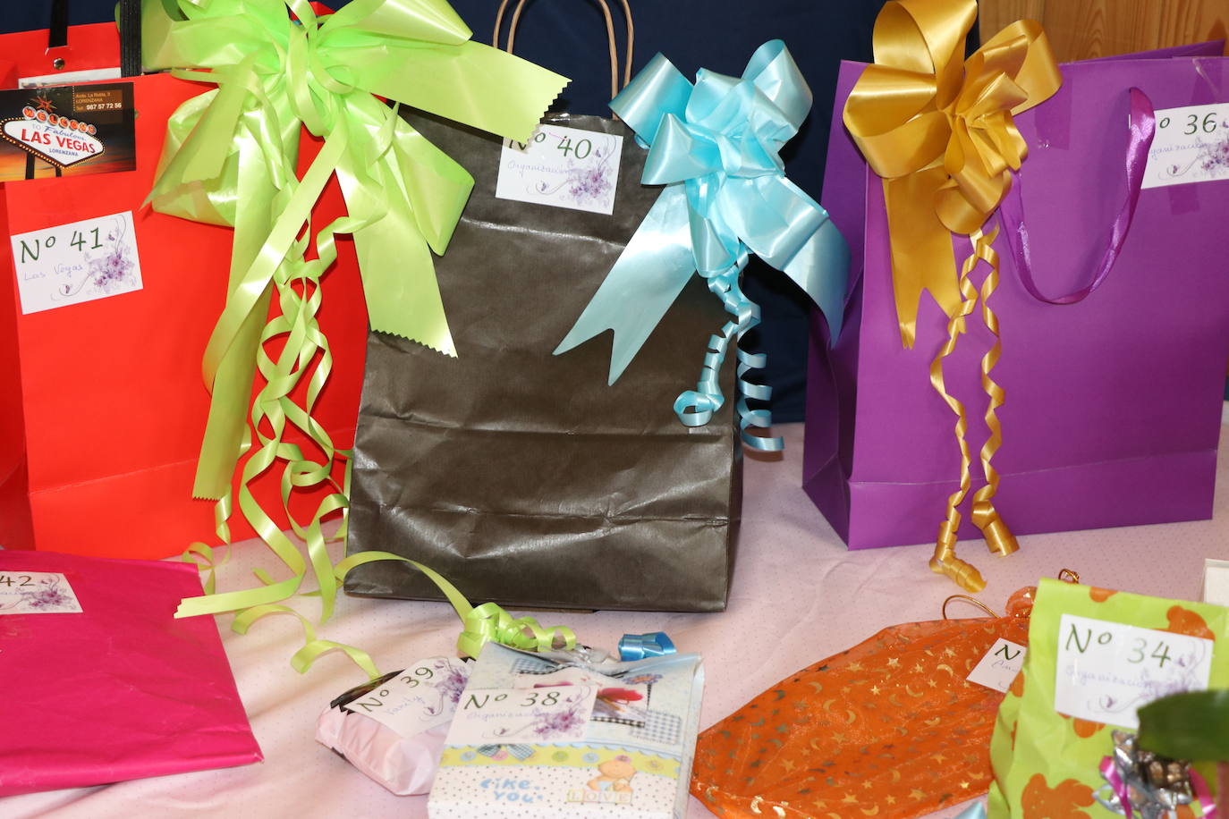 Fotos: Cuatro encuentro de bolilleras en Lorenzana