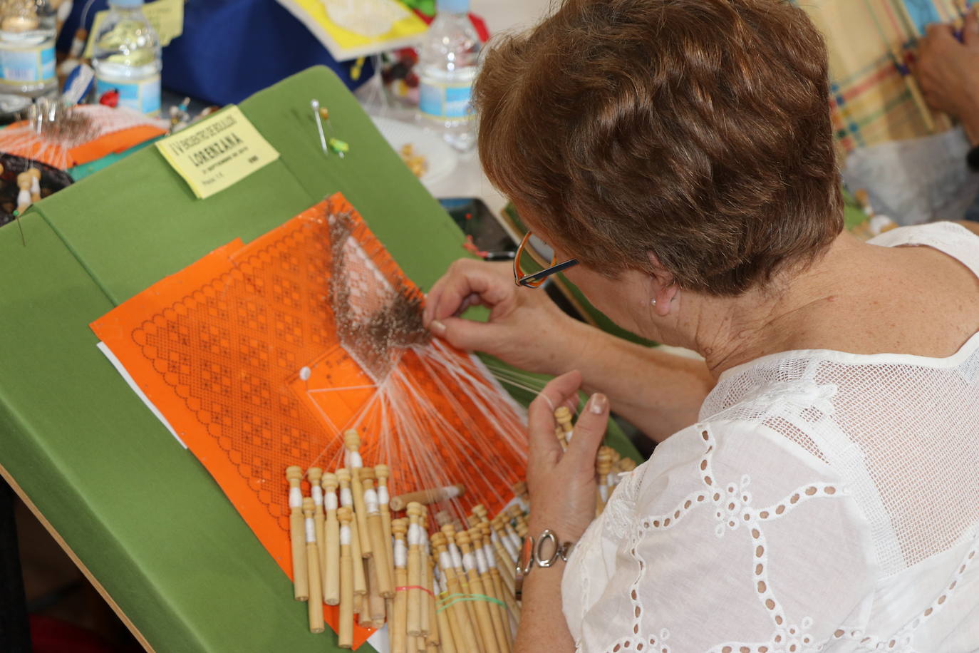 Fotos: Cuatro encuentro de bolilleras en Lorenzana