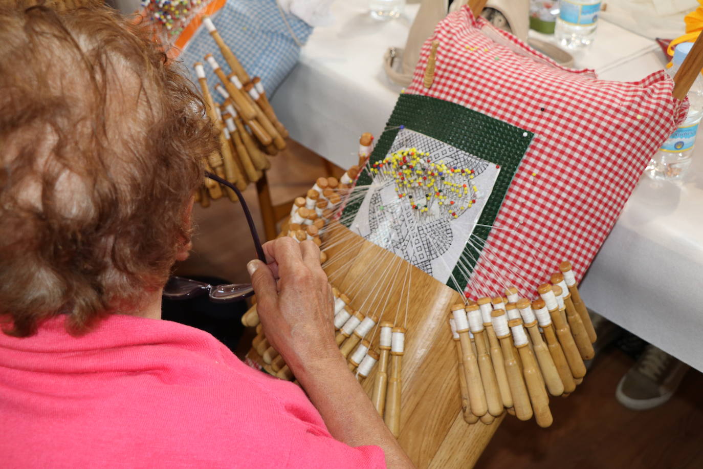 Fotos: Cuatro encuentro de bolilleras en Lorenzana