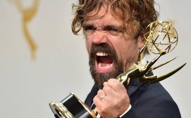 Peter Dinklage, con su emmy.