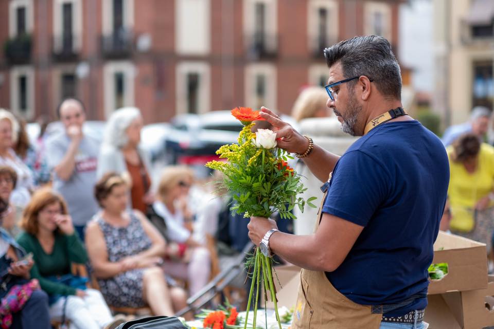 Antonio Jesús Vázquez, mejor artesano florista de España. 